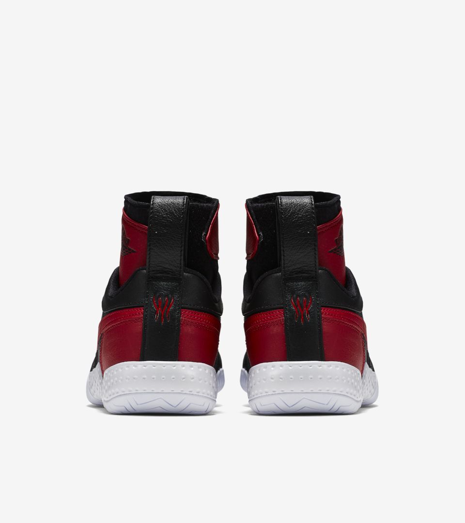 WMNS NIKECOURT FLARE AJ1 WMNS NIKECOURT FLARE AJ1
