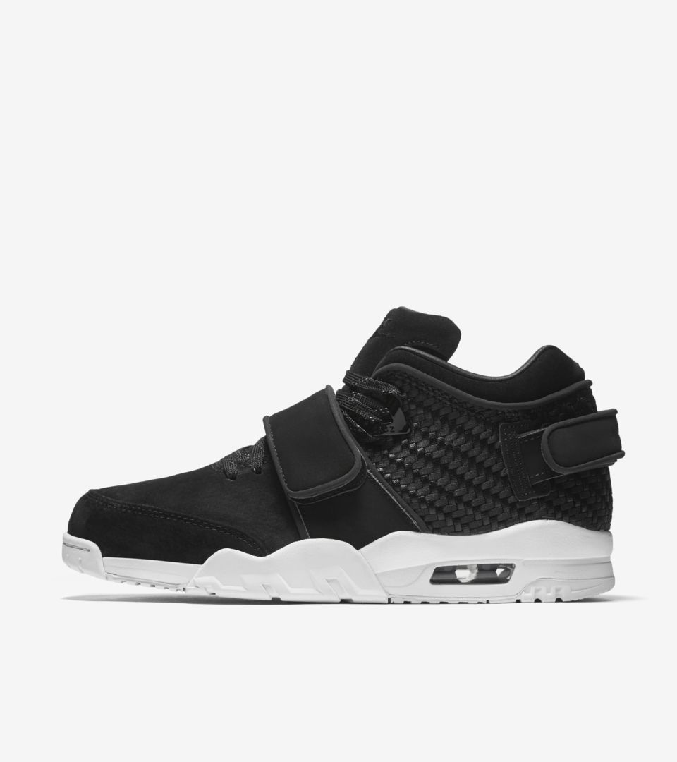 nike air trainer cruz black suede