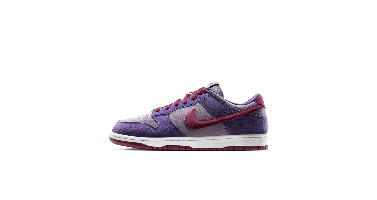 low top nike dunks released in 2001