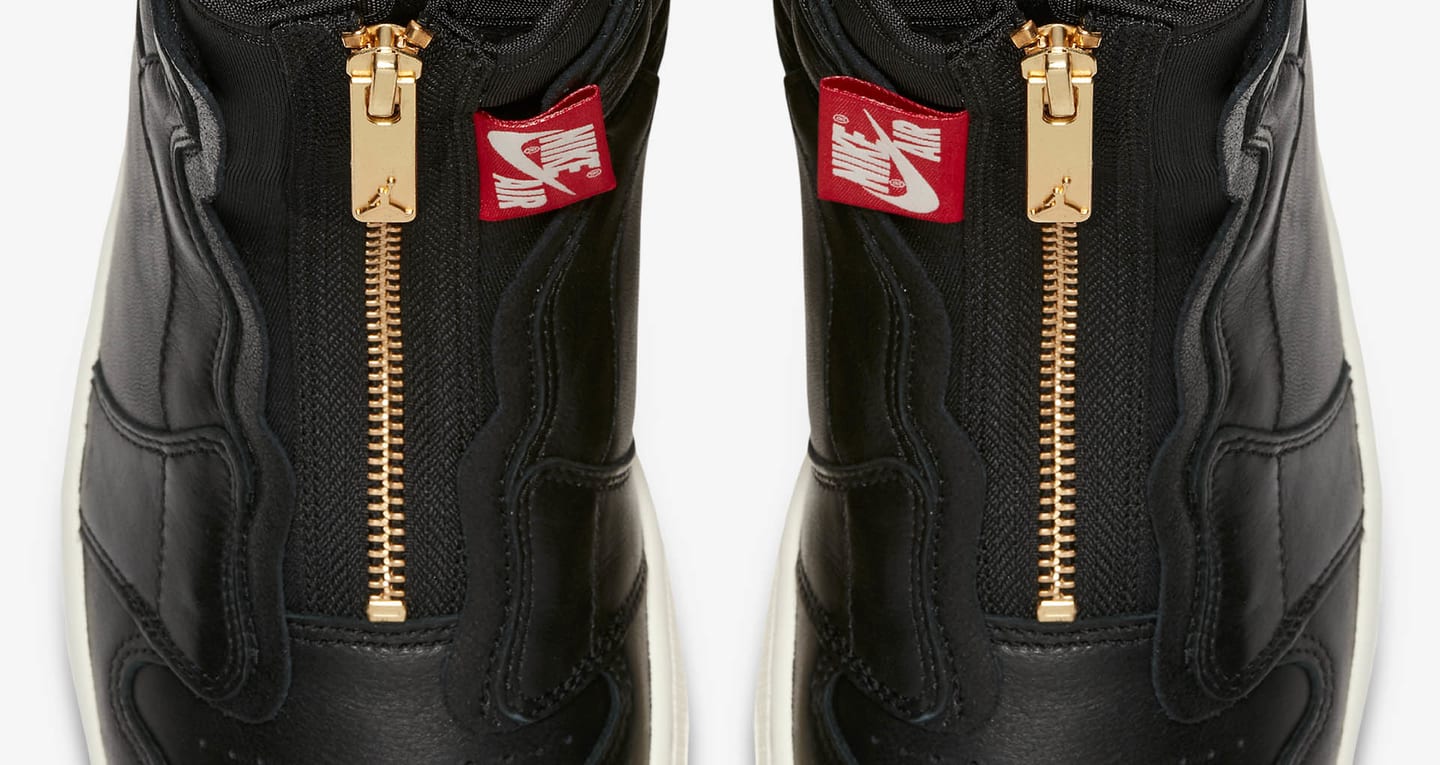 nike boots with zipper