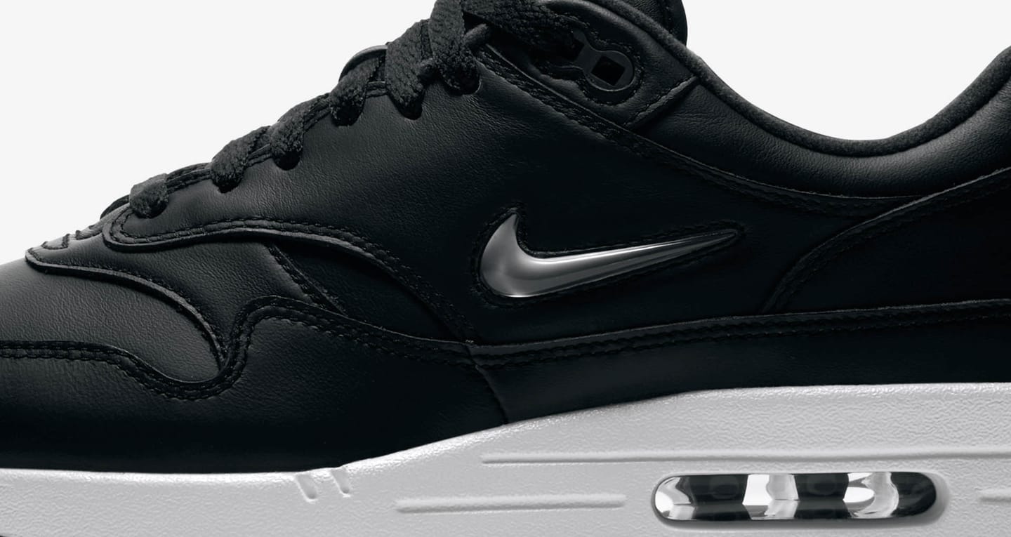 nike air max one jewel black