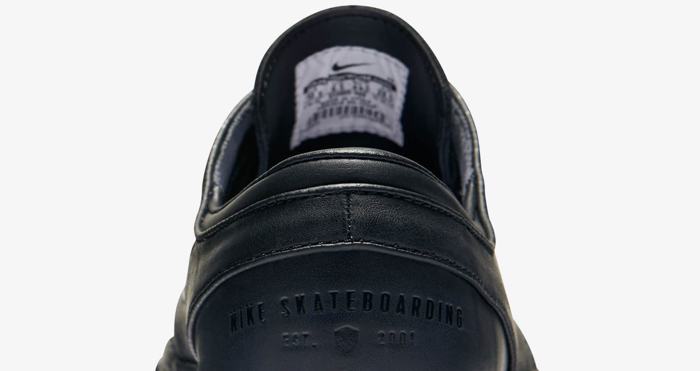 nike sb janoski triple black