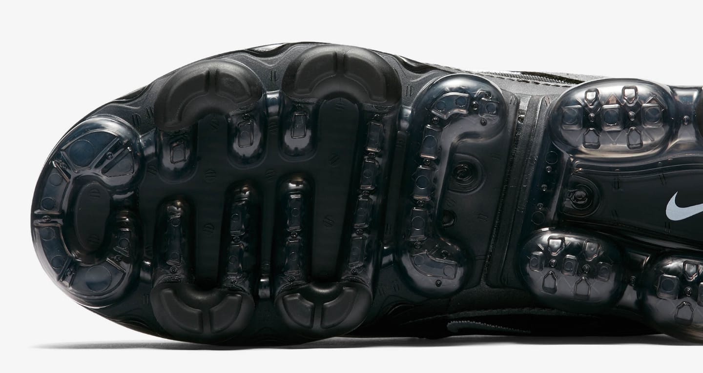 vapormax 97 black reflect