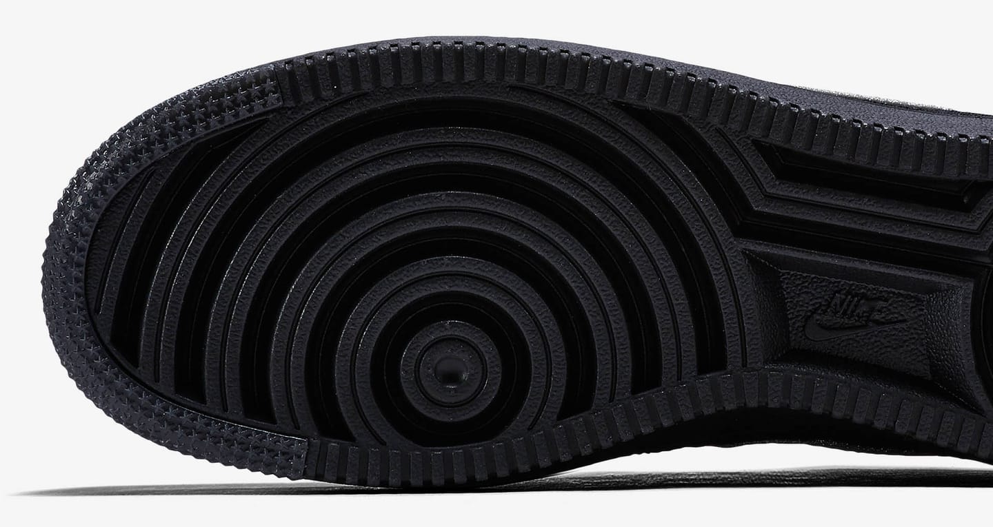 air force 1 flyknit low black metallic silver
