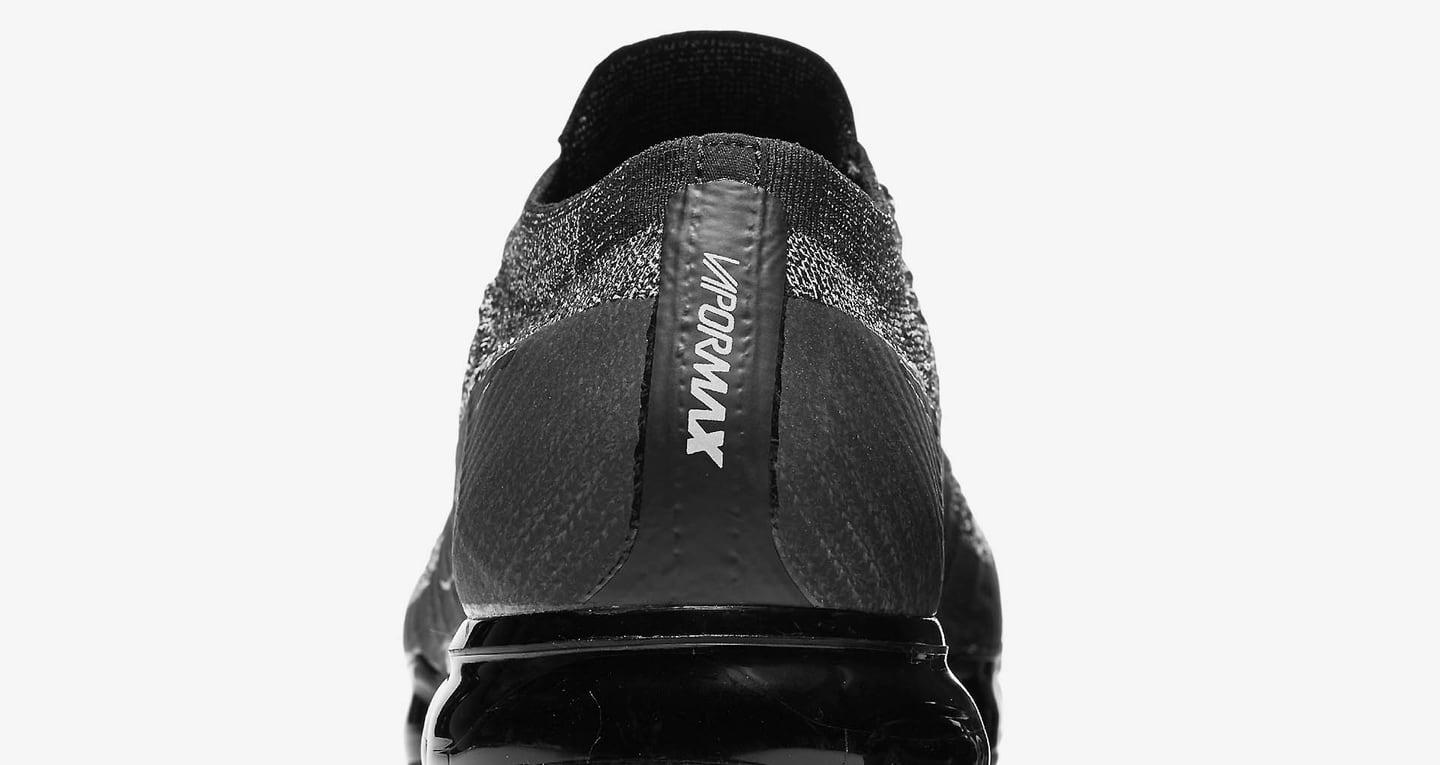 Nike Air Vapormax Flyknit 2 Dark GrayBlack