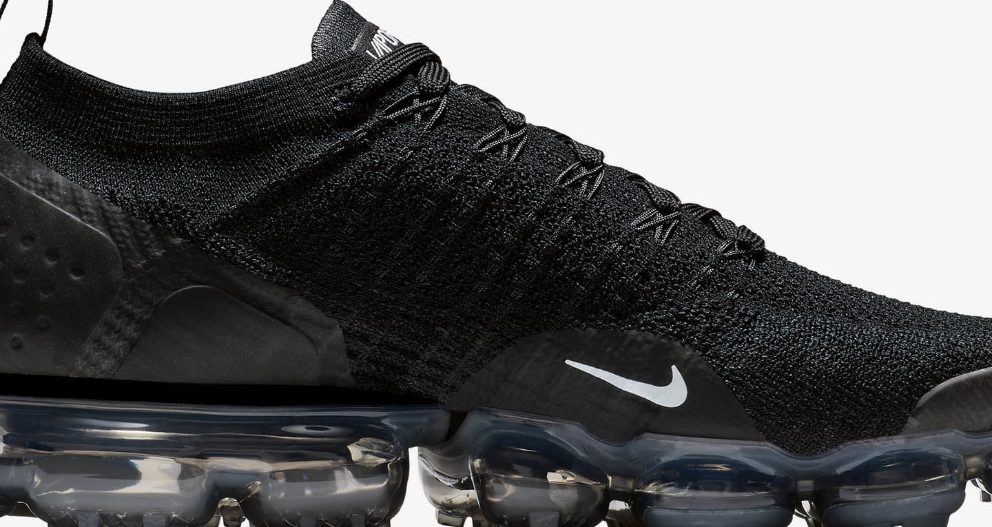 all black nike vapormax flyknit 2