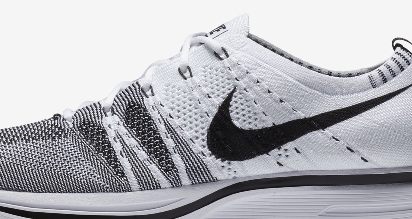 flyknit trainer white and black