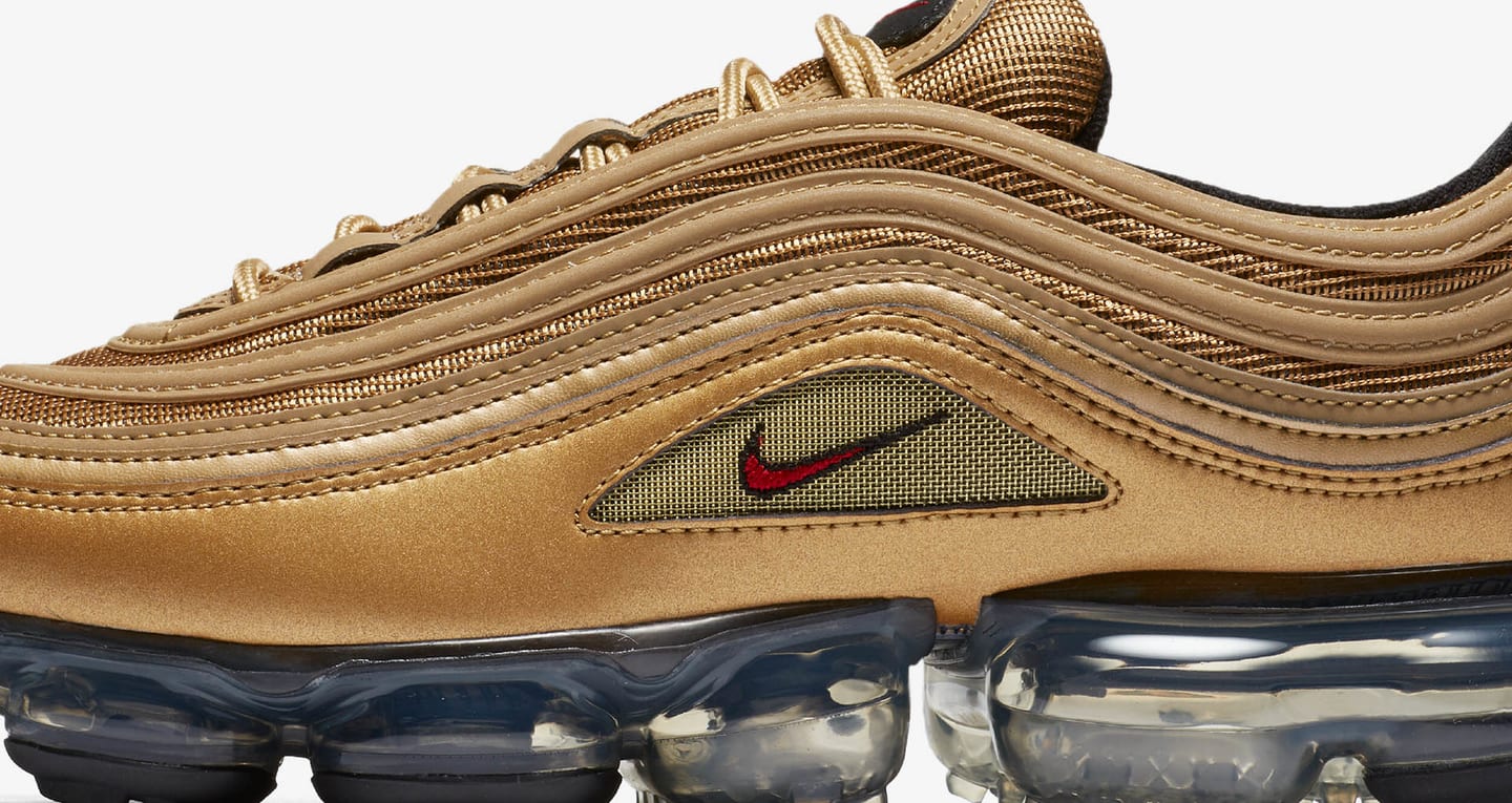 nike 97 gold vapormax