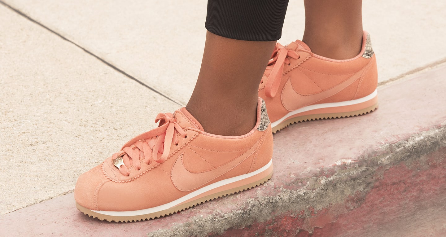 nike cortez blush pink