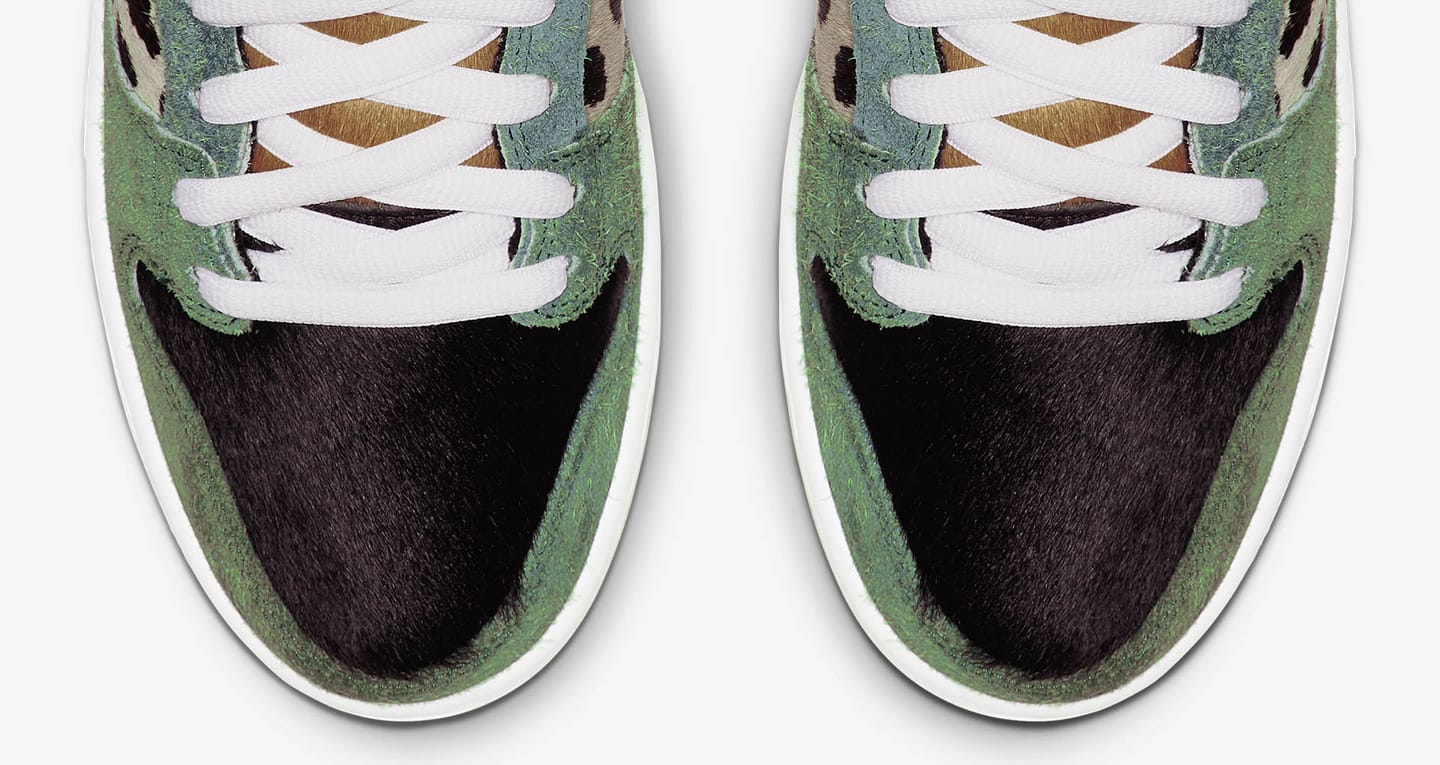 dunk high walk the dog