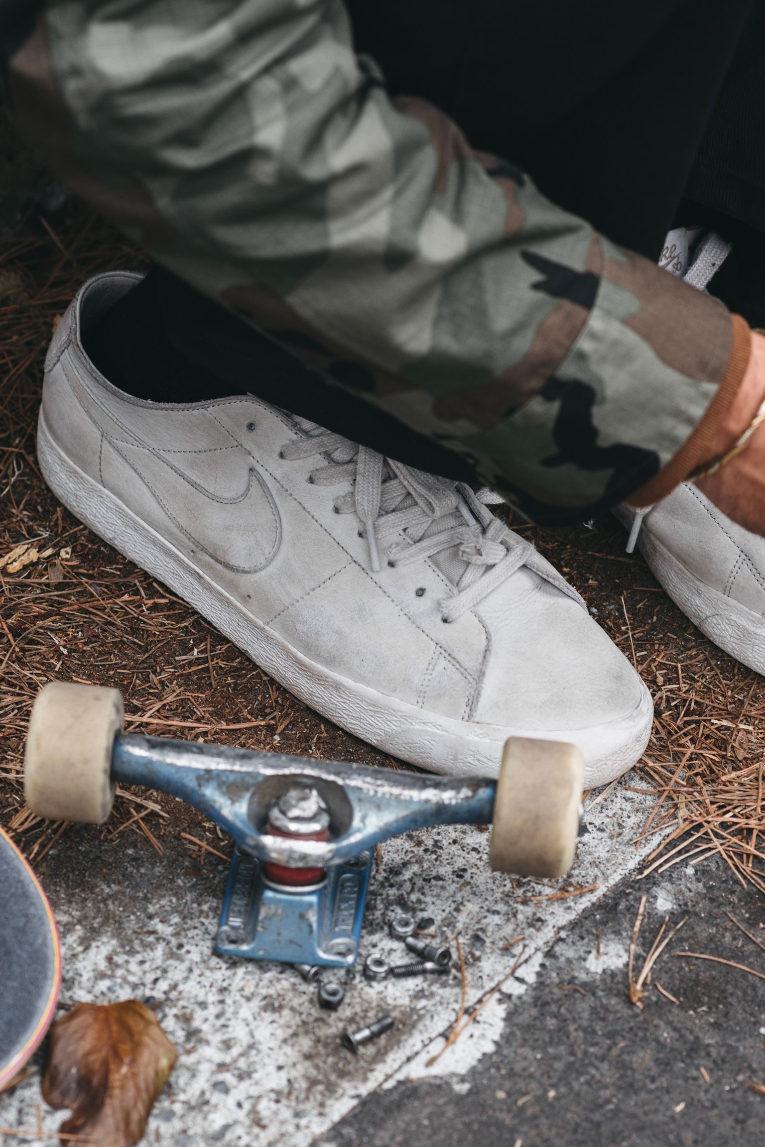 SB ZOOM BLAZER LOW DECON SB ZOOM BLAZER LOW DECON
