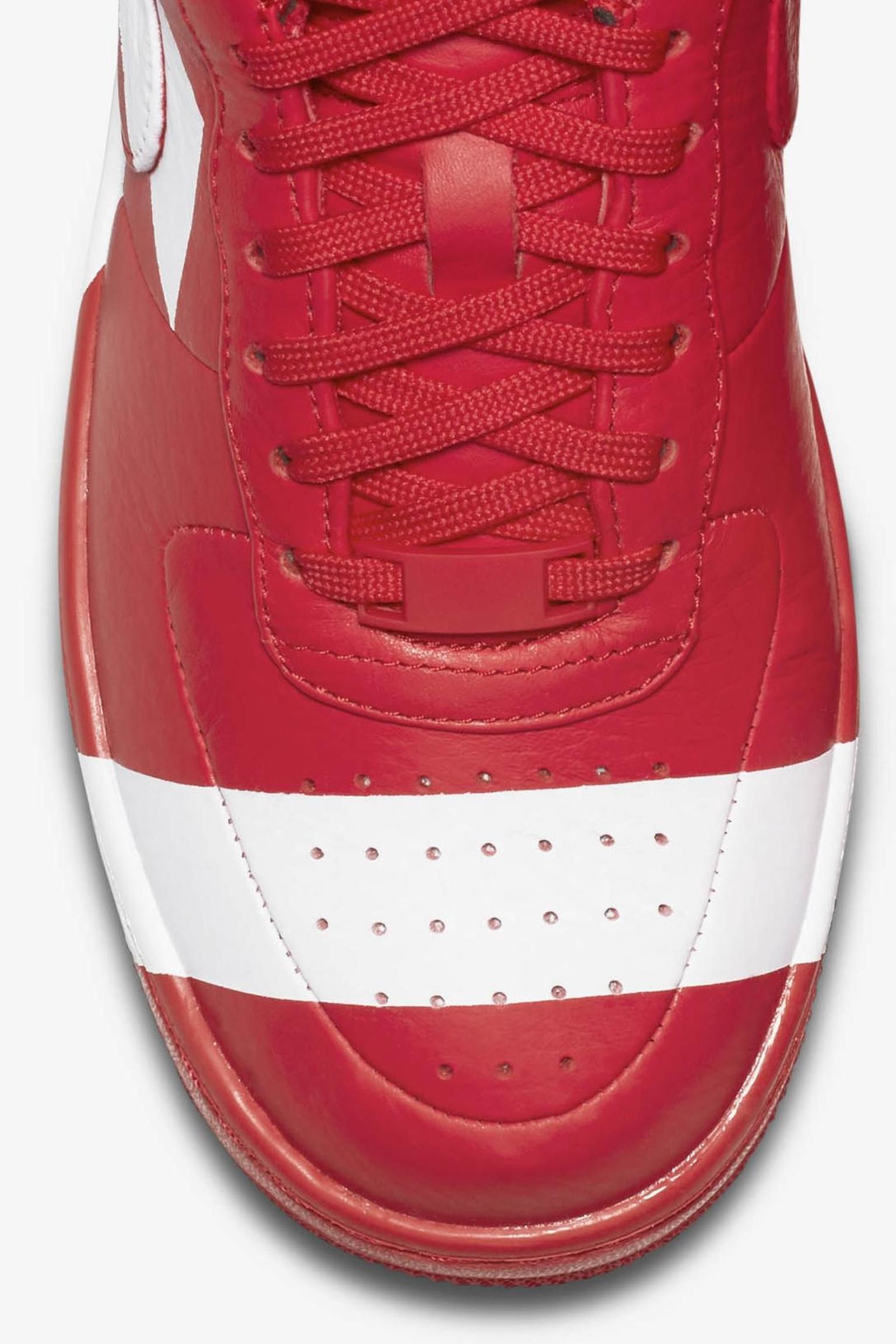 nike air force 1 upstep force is female
