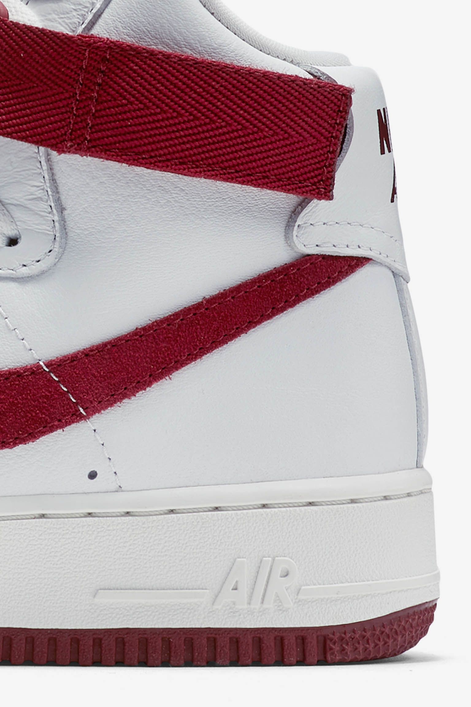 Nike Air Force 1 High 'White & Team Red' Nike Air Force 1 High 'White & Team Red'
