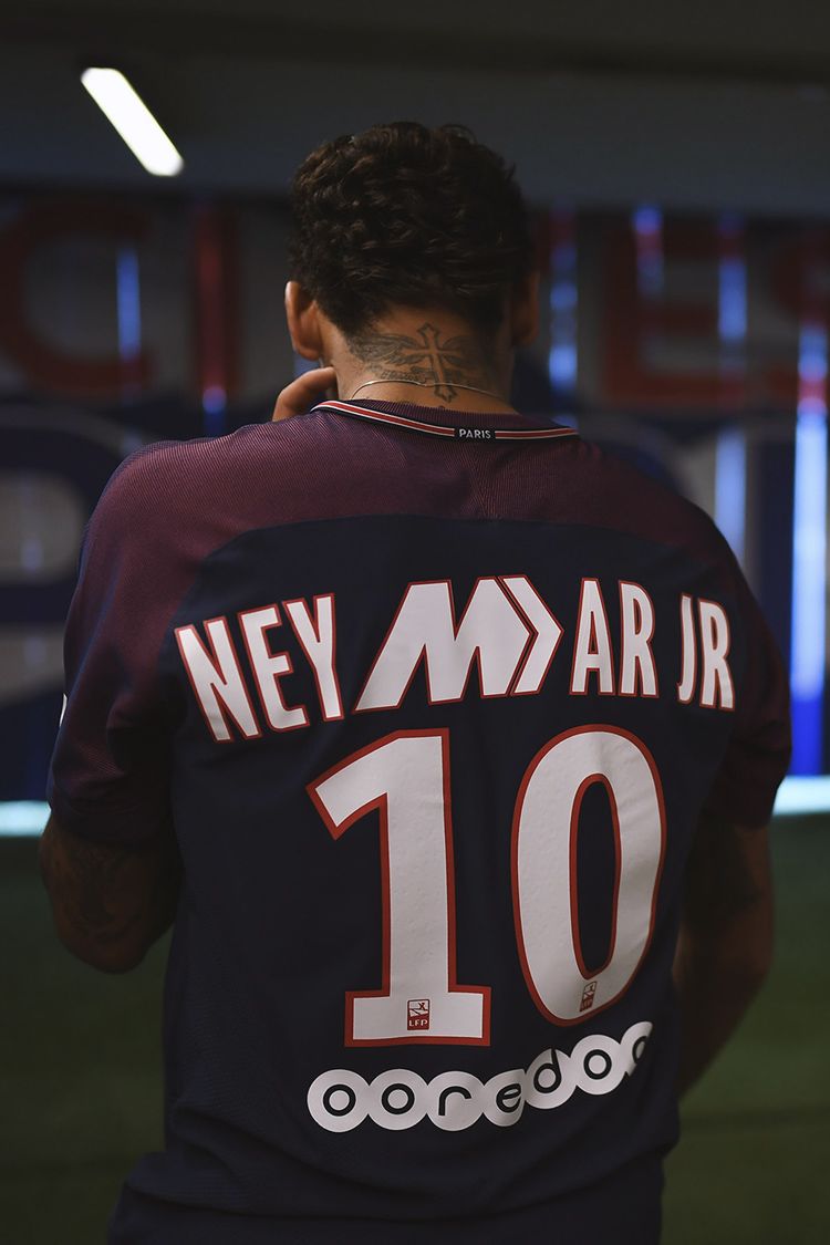 2017-2018 Paris-Saint-Germian Limited Edition Stadium Home Kit 2017-2018 Paris-Saint-Germian Limited Edition Stadium Home Kit