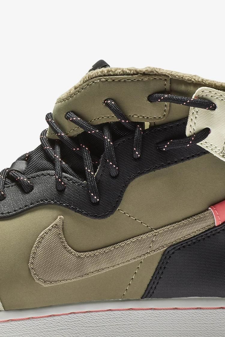 Women's Air Jordan 1 Rebel XX 'Parachute Beige & Black & Beach' Release Date Women's Air Jordan 1 Rebel XX 'Parachute Beige & Black & Beach' Release Date