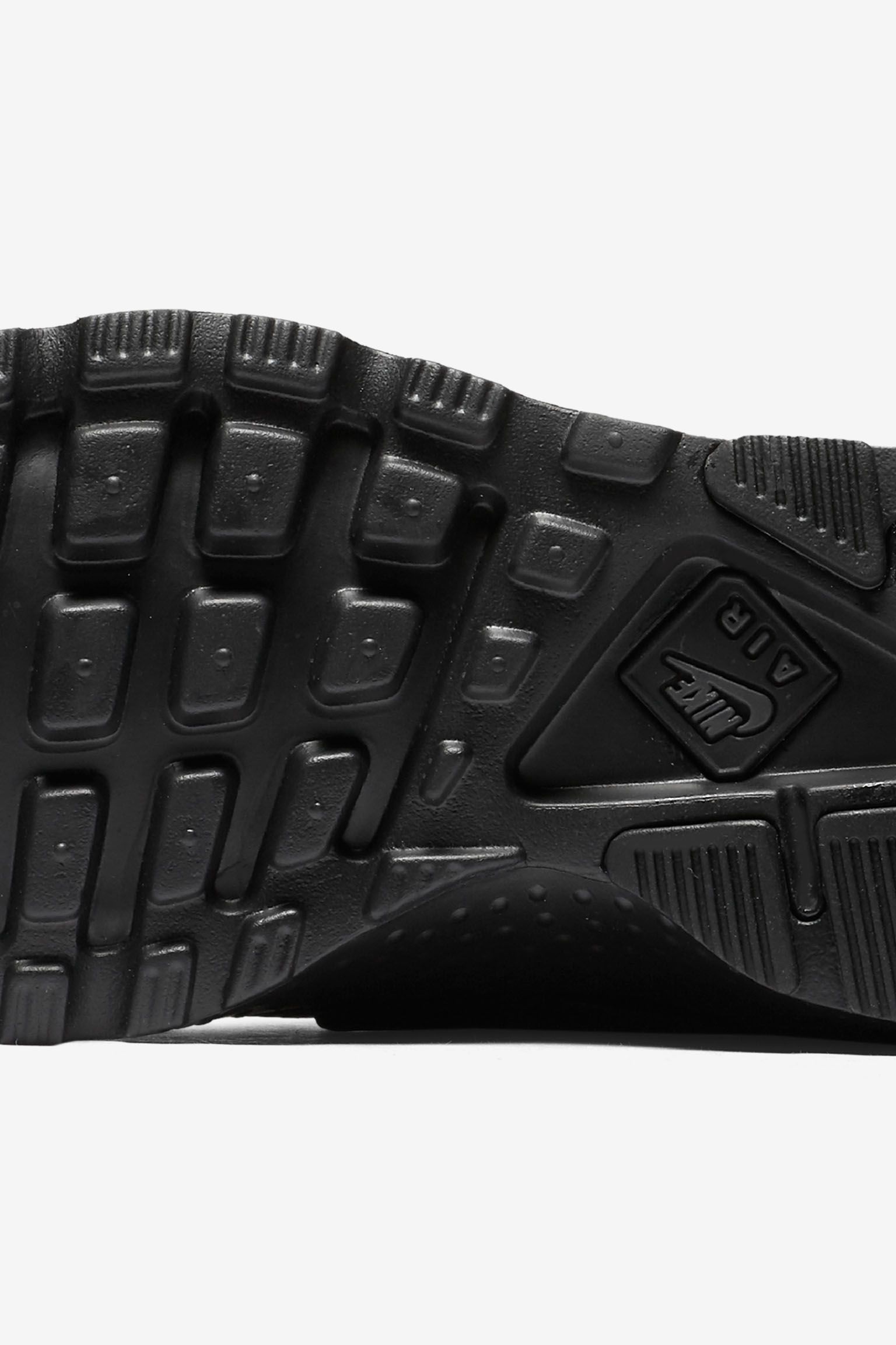 Women's Nike Air Huarache Ultra Premium 'Triple Black' Women's Nike Air Huarache Ultra Premium 'Triple Black'