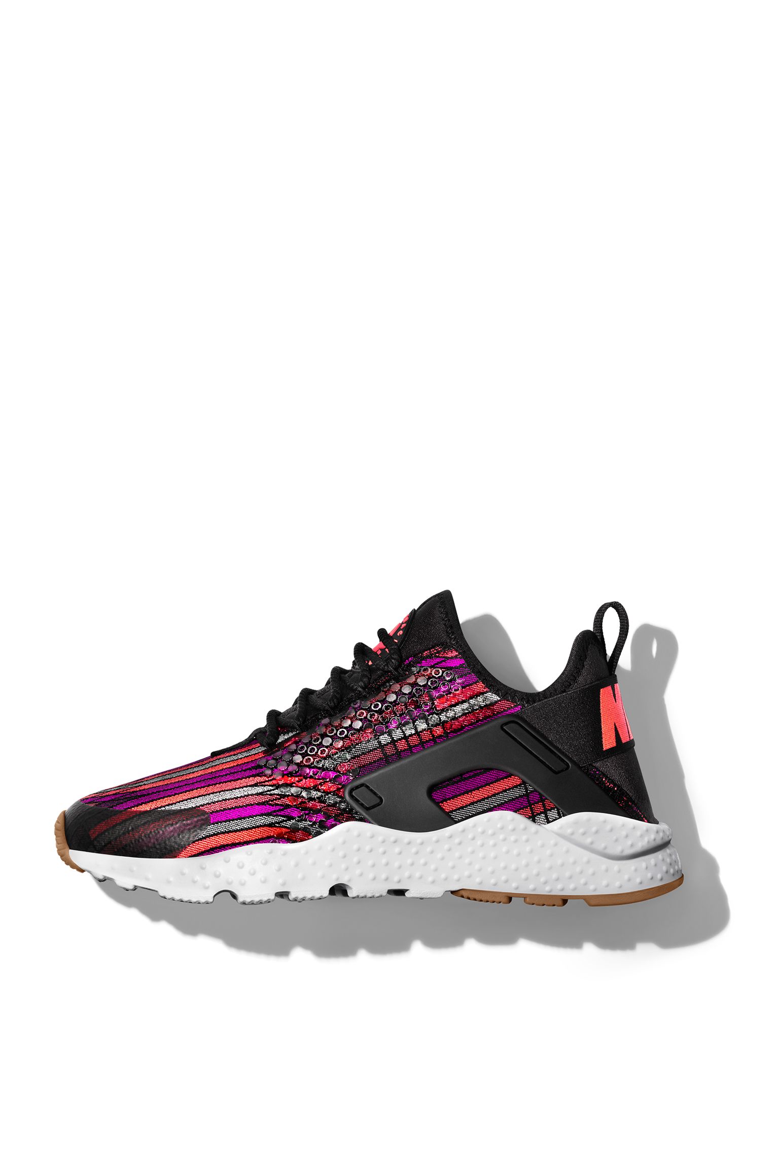 Nike Beautiful x Powerful Jacquard collectie Nike Beautiful x Powerful Jacquard collectie