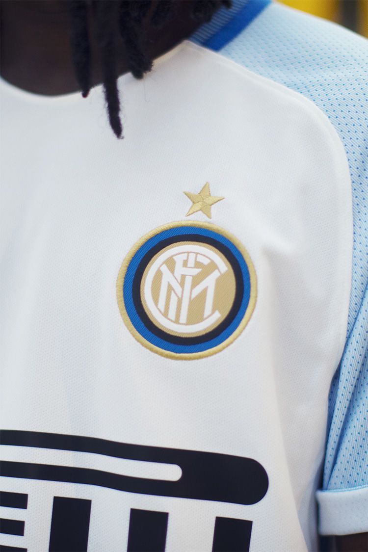 Kit de local del Inter de Milán para la temporada 2017/18 Kit de local del Inter de Milán para la temporada 2017/18