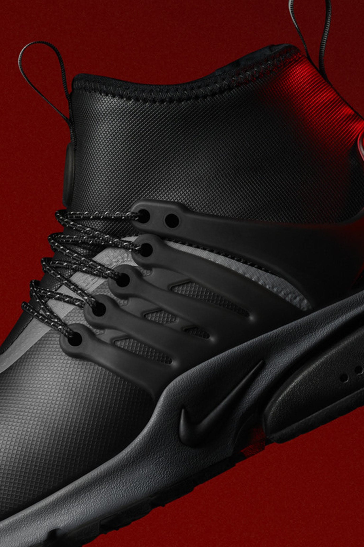 Nike Air Presto Mid Utility Sneakerboot 'Black & Reflect Silver' voor dames. Releasedatum Nike Air Presto Mid Utility Sneakerboot 'Black & Reflect Silver' voor dames. Releasedatum