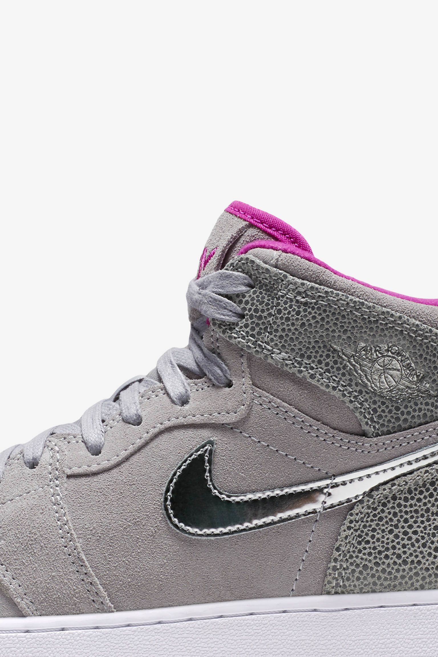 Girls' Air Jordan 1 Retro High 'Wolf Grey & Fuchsia Flash' Release Date Girls' Air Jordan 1 Retro High 'Wolf Grey & Fuchsia Flash' Release Date