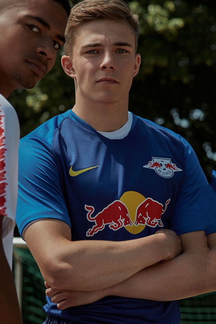 RB Leipzig 2018/19 Stadium Away Kit RB Leipzig 2018/19 Stadium Away Kit