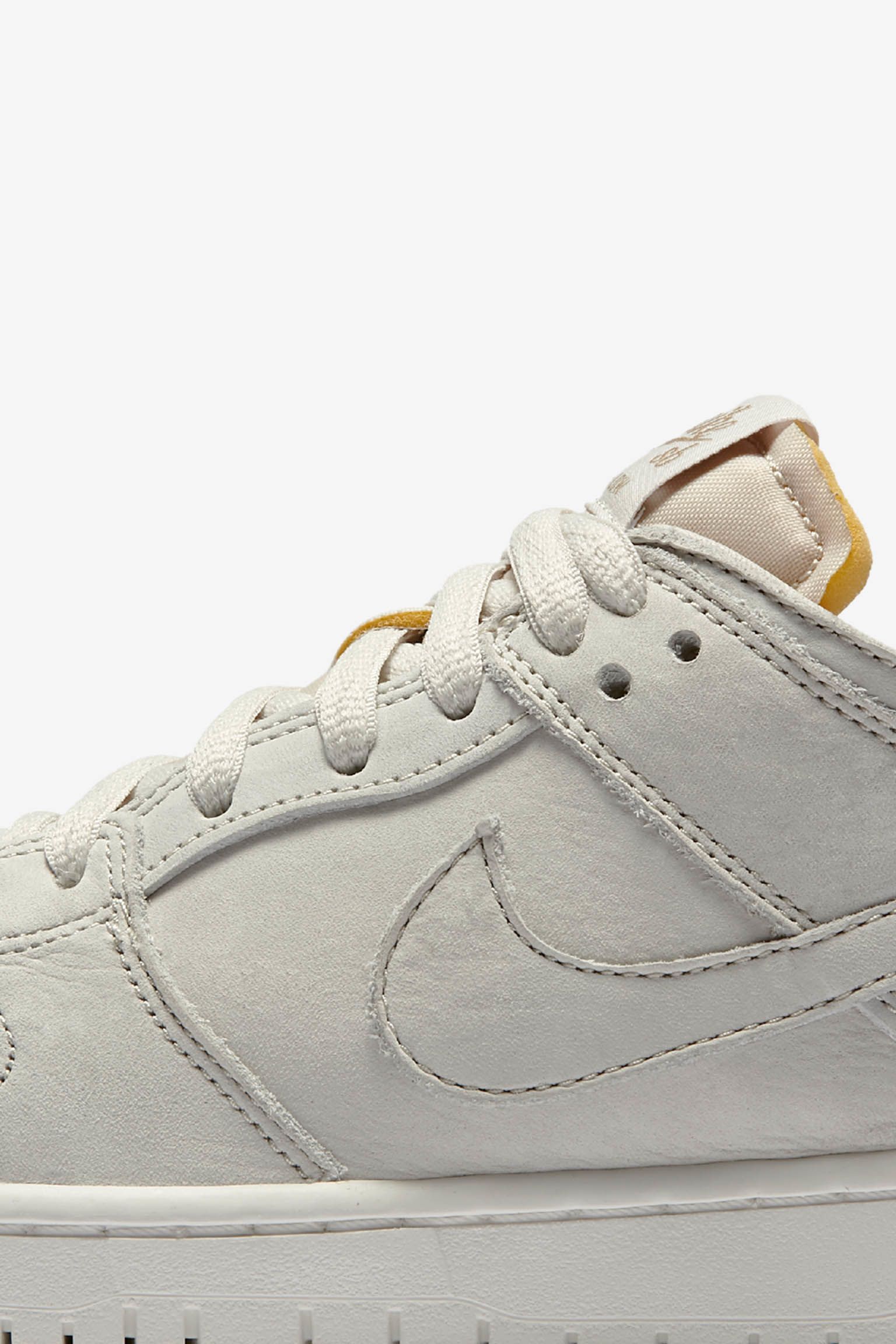 nike sb dunk low decon light bone