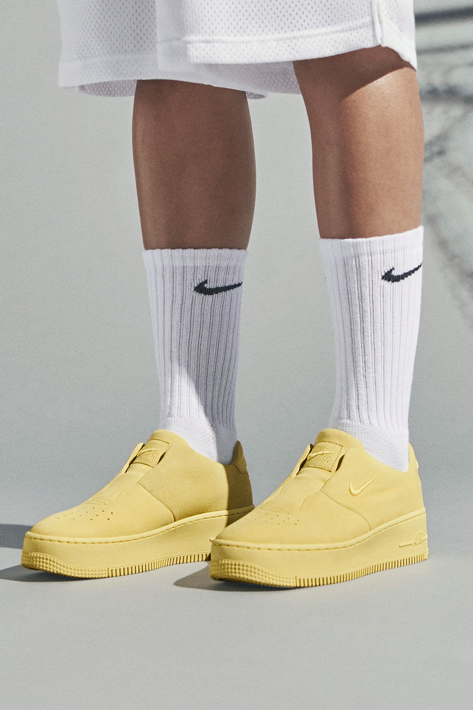 Nike Women's Air Force 1 Sage XX 'Luminous Green' Release Date. Nike ... WMNS AIR FORCE 1 SAGE XX
