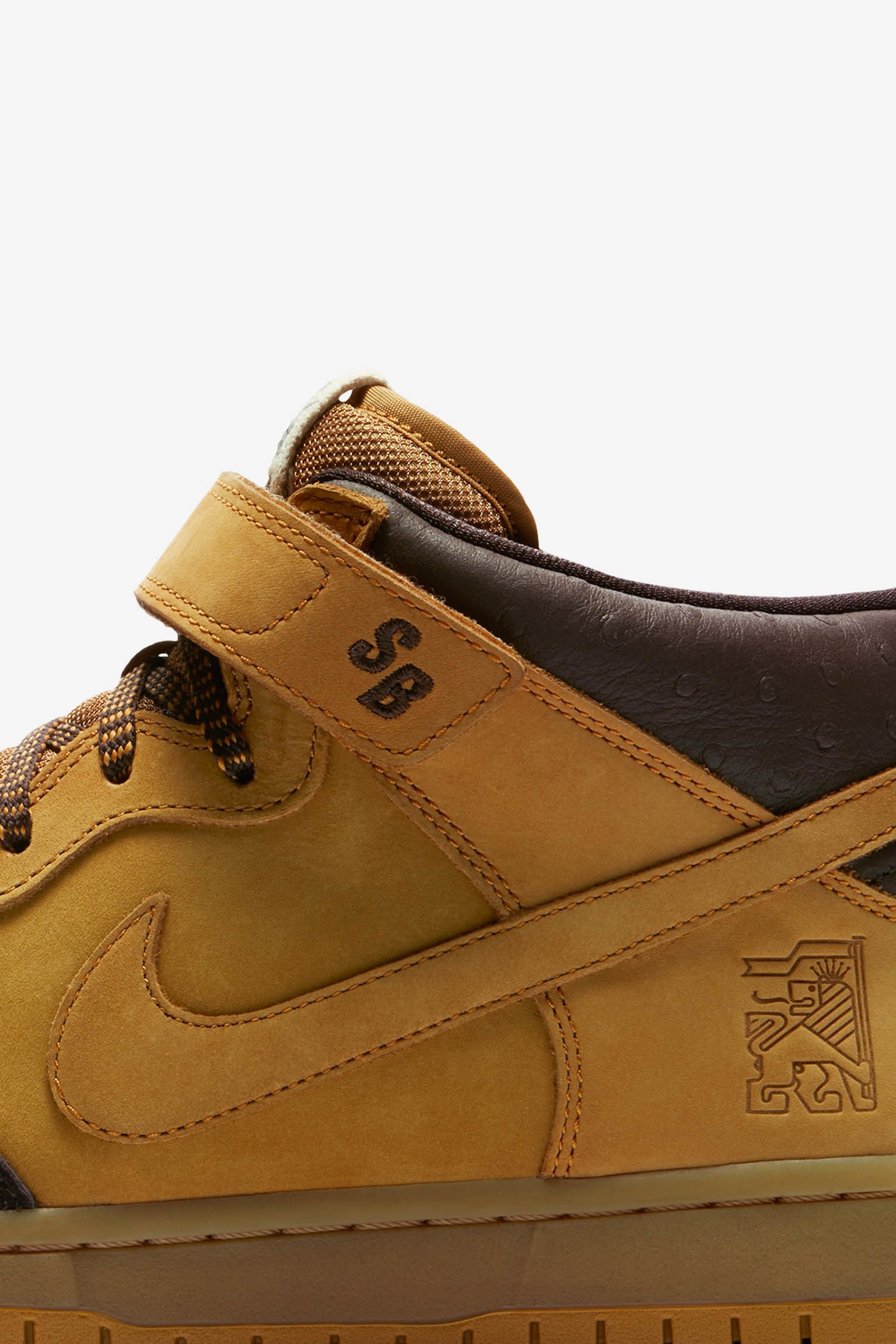 nike sb dunk mid lewis marnell