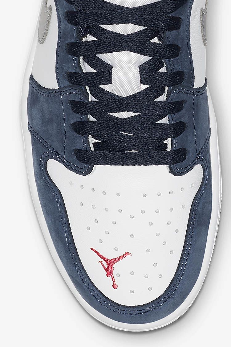 SB x Air Jordan I Low 'Midnight Navy' Release Date SB x Air Jordan I Low 'Midnight Navy' Release Date