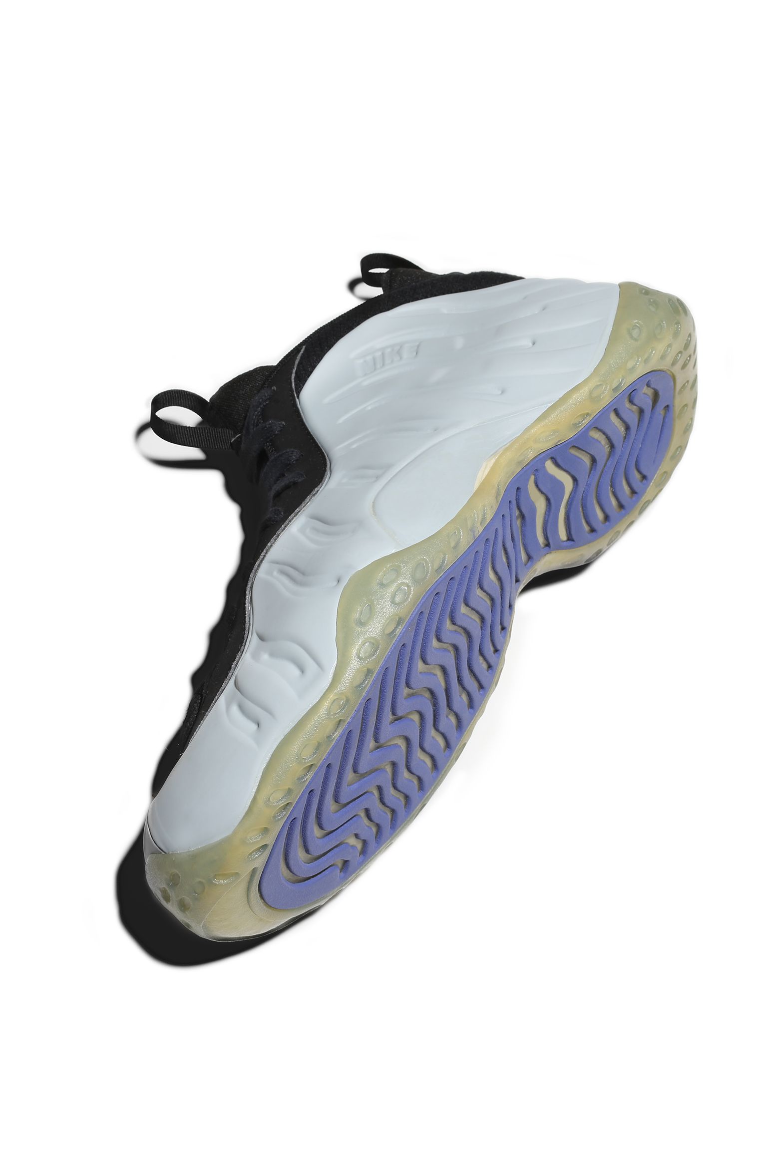 Bag om designet: Nike Air Foamposite One Bag om designet: Nike Air Foamposite One