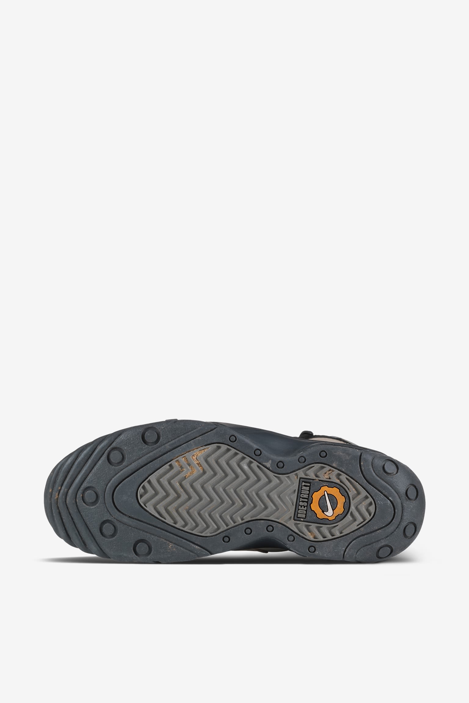 I det allerhelligste: Outdoor Hoops I det allerhelligste: Outdoor Hoops
