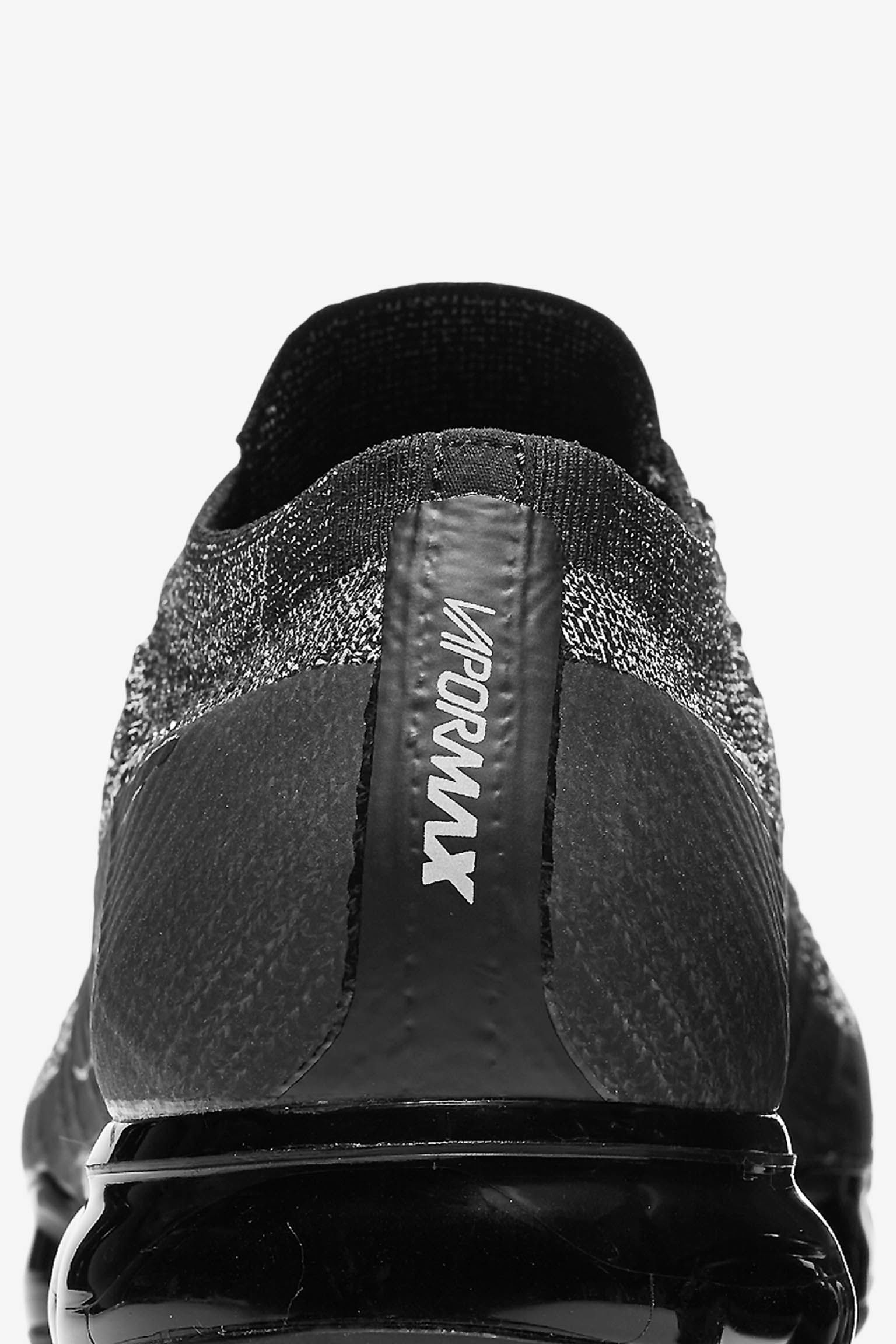 Nike Air VaporMax 'Black & White' 发布日期 Nike Air VaporMax 'Black & White' 发布日期