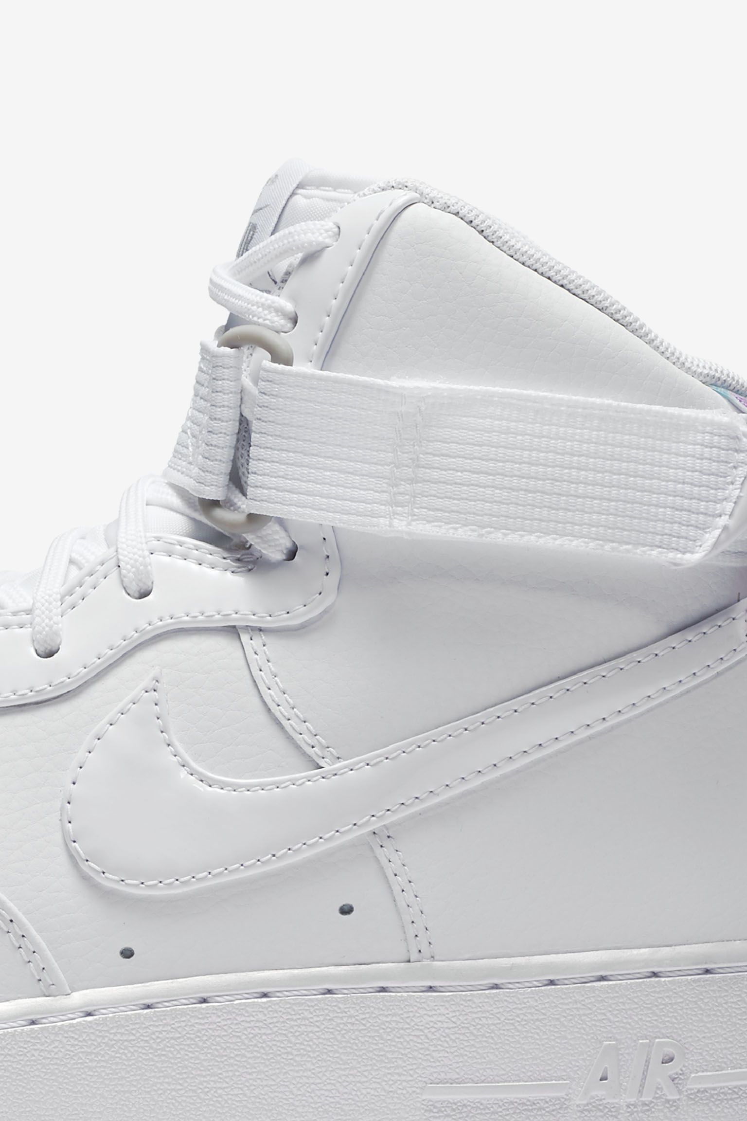 Women's Nike Air Force 1 Hi 'Iridescent' Women's Nike Air Force 1 Hi 'Iridescent'