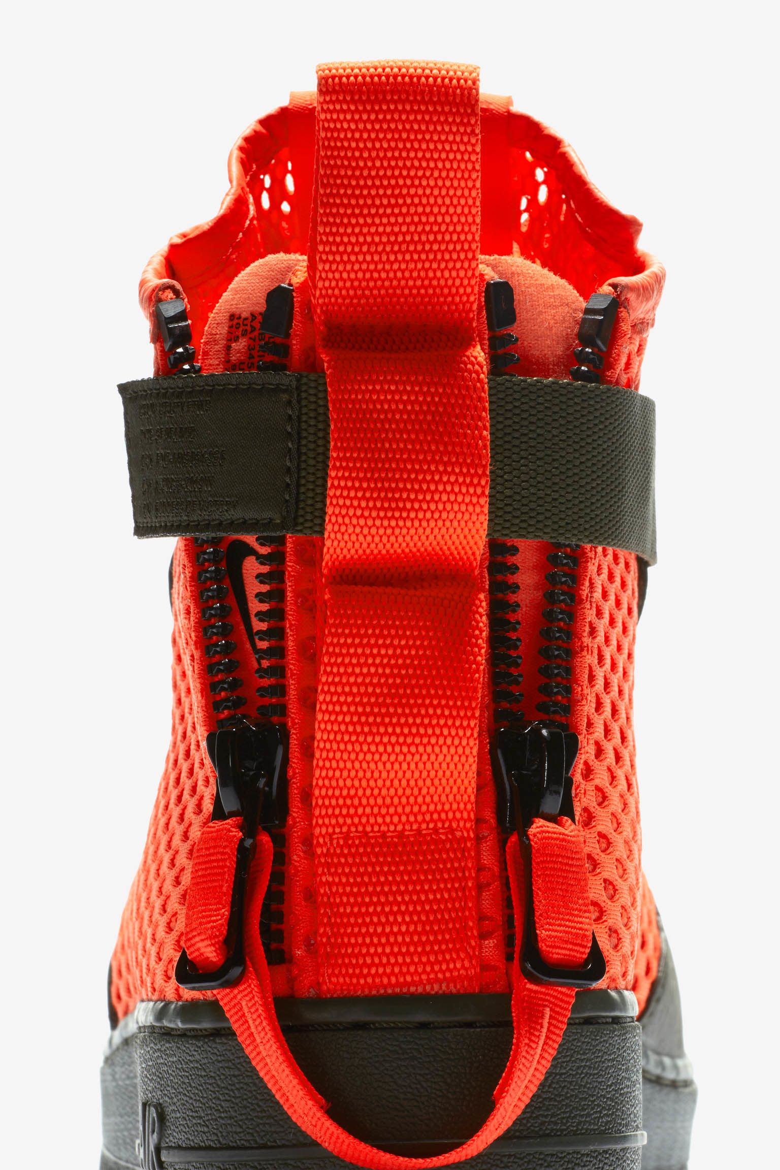 Nike SF AF-1 Mid 'Cargo Khaki & Total Crimson' Nike SF AF-1 Mid 'Cargo Khaki & Total Crimson'