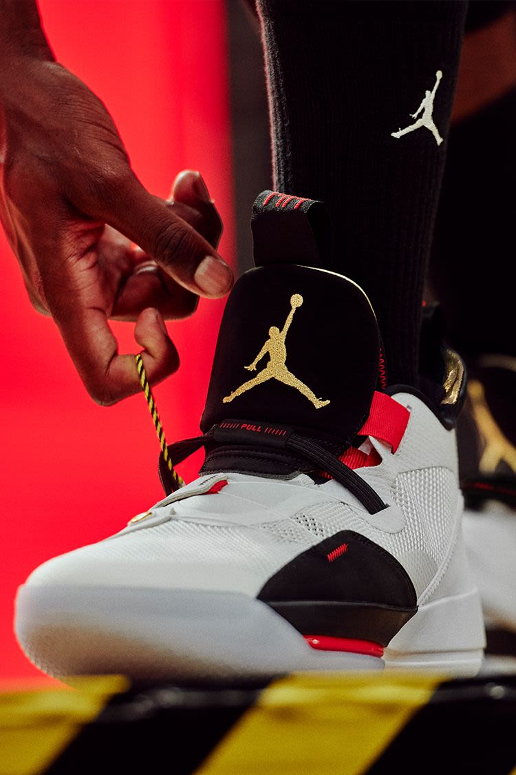 Air Jordan 33 'Sail & Phantom & Black' Release Date Air Jordan 33 'Sail & Phantom & Black' Release Date