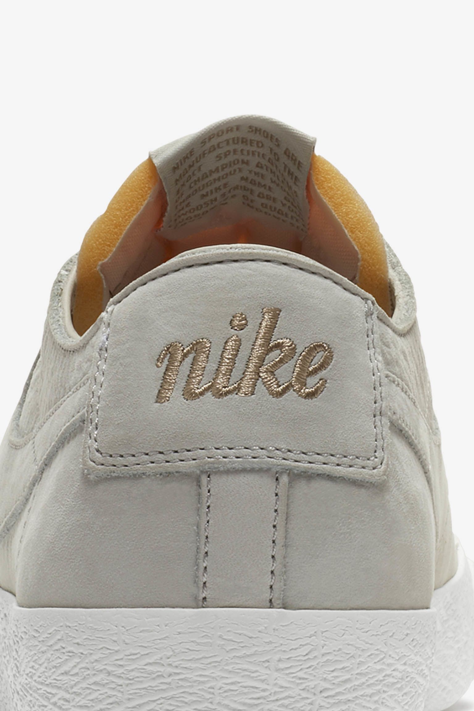 Nike SB Blazer Decon 'Light Bone & Khaki' 发布日期 Nike SB Blazer Decon 'Light Bone & Khaki' 发布日期