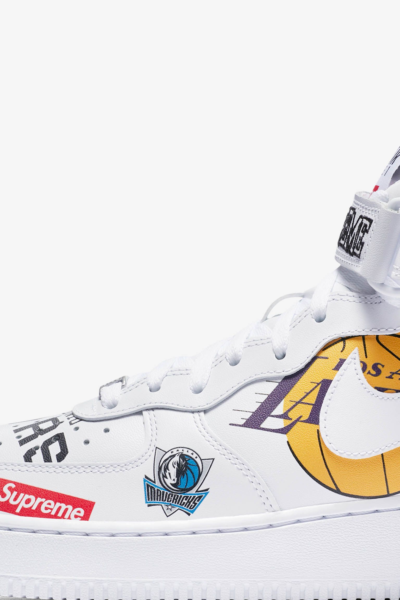 【NIKE公式】ナイキ エア フォース 1 MID シュプリーム NBA 'White' (AQ8017-100 / SF1) 【NIKE公式】ナイキ エア フォース 1 MID シュプリーム NBA 'White' (AQ8017-100 / SF1)