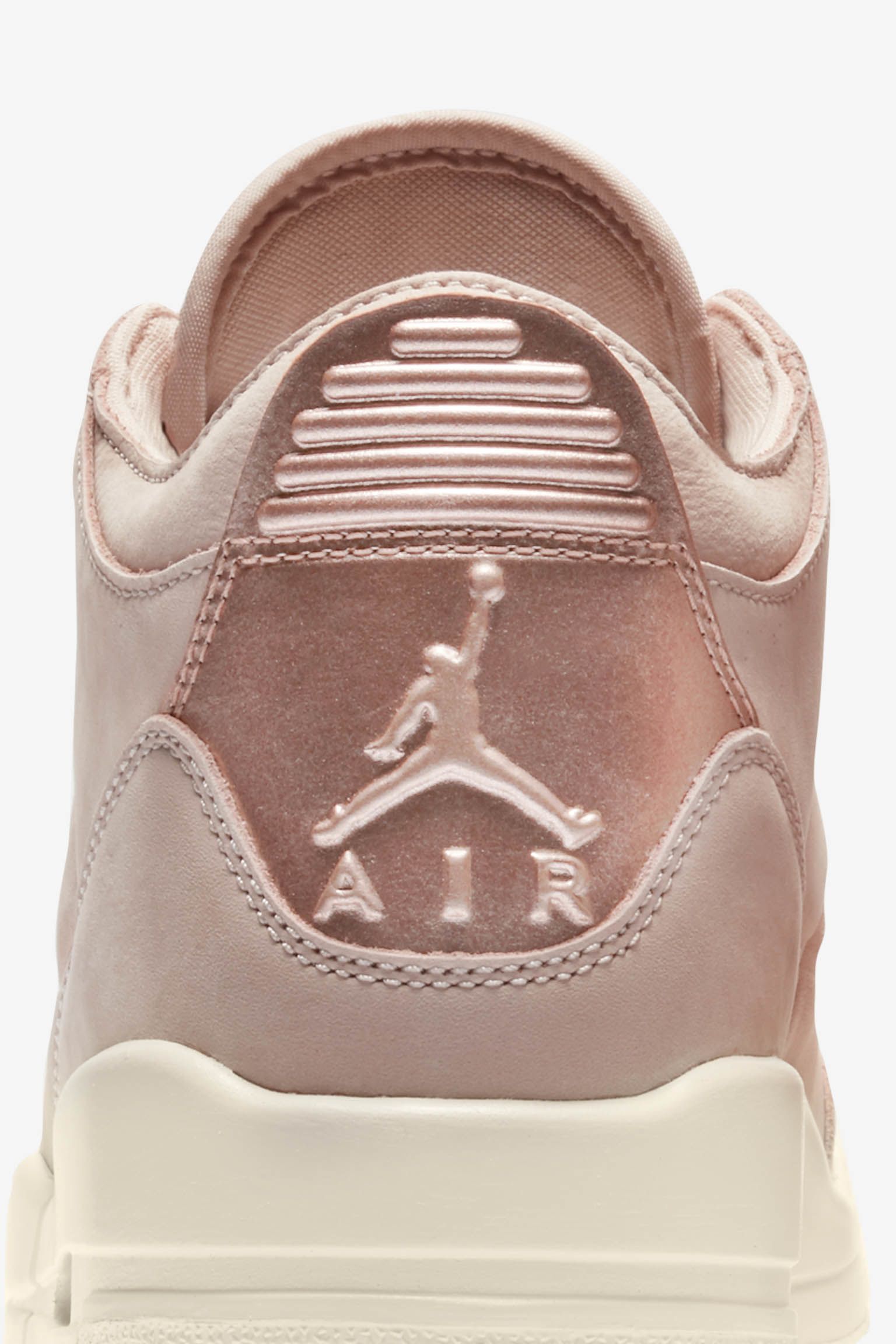 Women's Air Jordan 3 Retro 'Particle Beige & Metallic Red Bronze' Release Date Women's Air Jordan 3 Retro 'Particle Beige & Metallic Red Bronze' Release Date