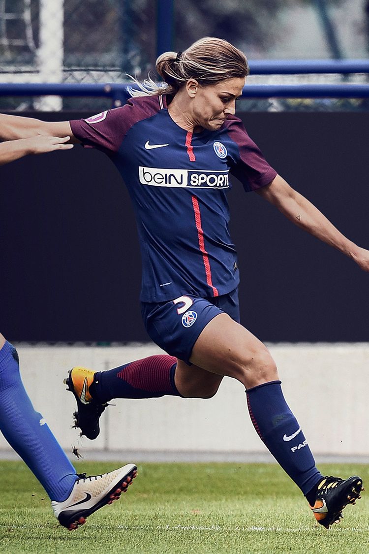 Paris Saint-Germain 2017/18 Home Kit Paris Saint-Germain 2017/18 Home Kit