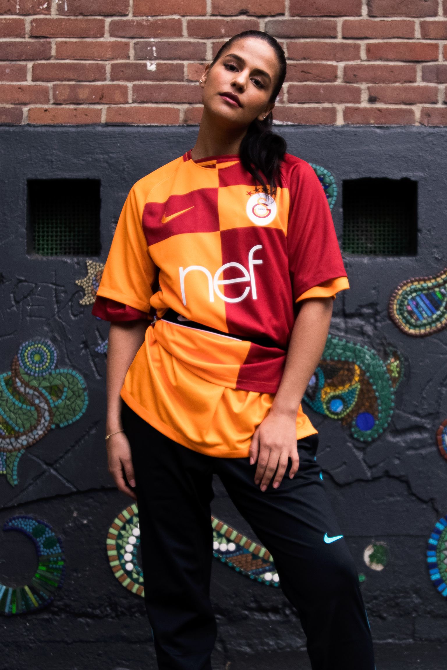 2017/18 GALATASARAY STADIUM HOME KIT 2017/18 GALATASARAY STADIUM HOME KIT