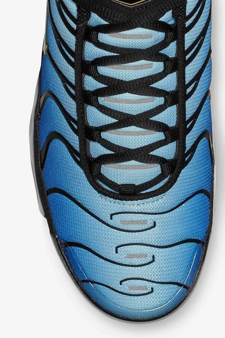 Nike Air Max Plus OG 'Black & Hyper Blue' Release Date Nike Air Max Plus OG 'Black & Hyper Blue' Release Date
