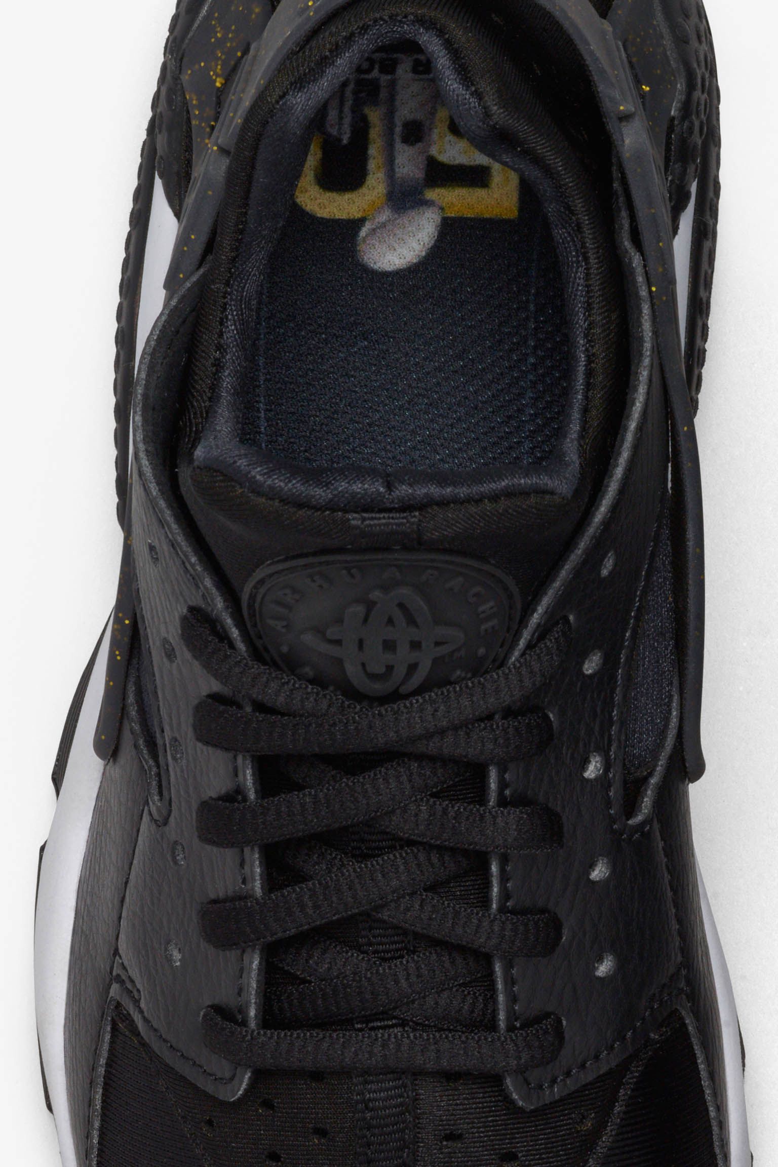 Women's Nike SB50 Air Huarache Run 'Black & Gold' Women's Nike SB50 Air Huarache Run 'Black & Gold'
