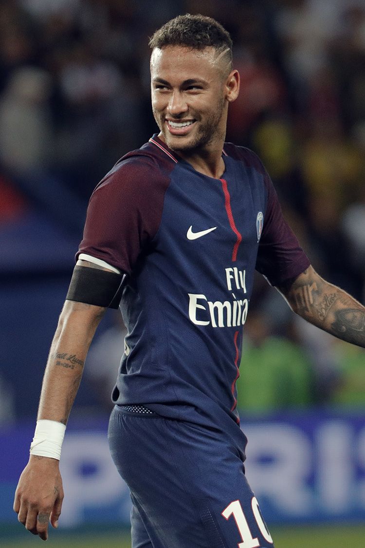 Paris Saint-Germain 2017/18 Home Kit Paris Saint-Germain 2017/18 Home Kit