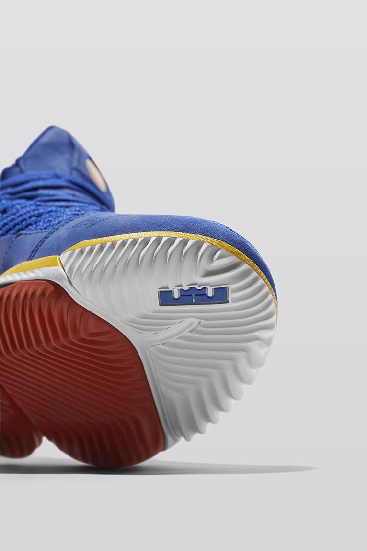 LeBron 16 'SB Blue' Release Date LeBron 16 'SB Blue' Release Date