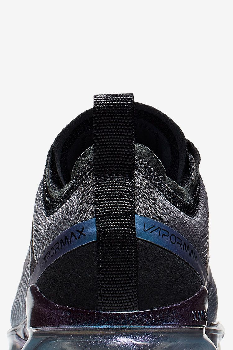 Big Kids' Air VaporMax 2019 'Throwback Future' Release Date Big Kids' Air VaporMax 2019 'Throwback Future' Release Date