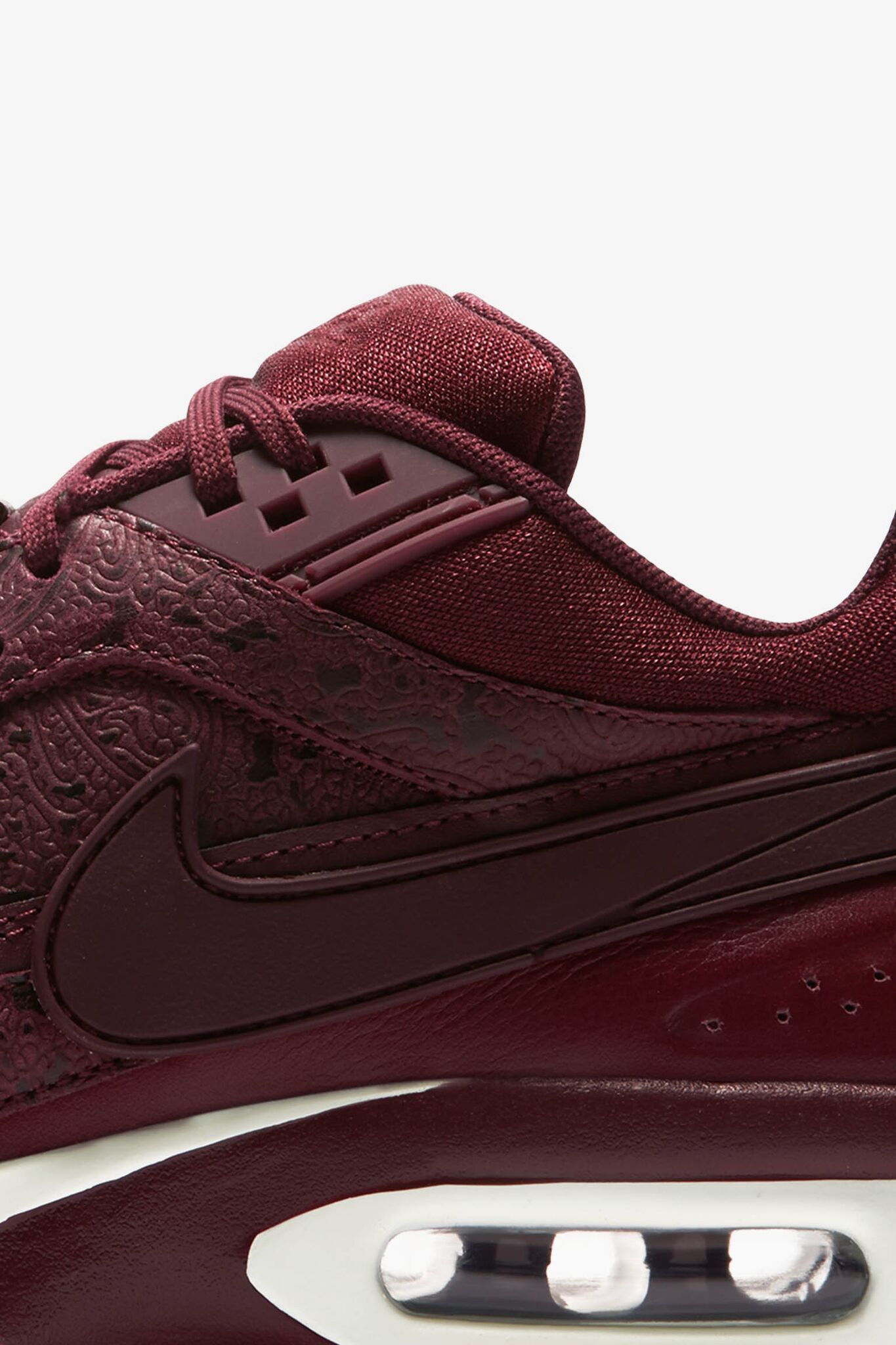 Women's Nike Air Max BW 'Night Maroon & Sail'. Release Date Women's Nike Air Max BW 'Night Maroon & Sail'. Release Date