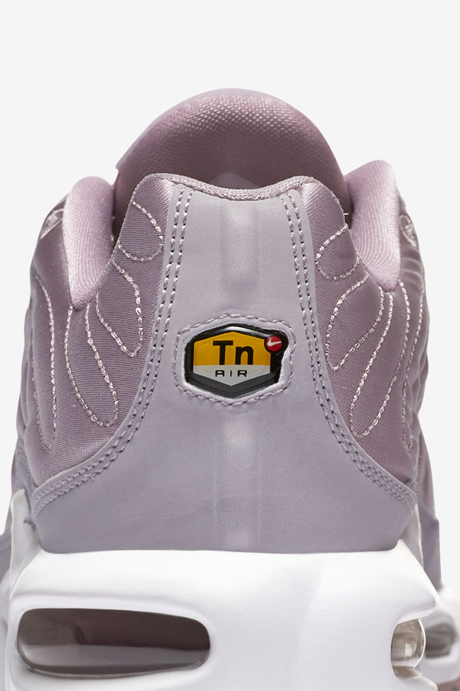 Women's Nike Air Max Plus 'Summer Satin' Lavender Women's Nike Air Max Plus 'Summer Satin' Lavender