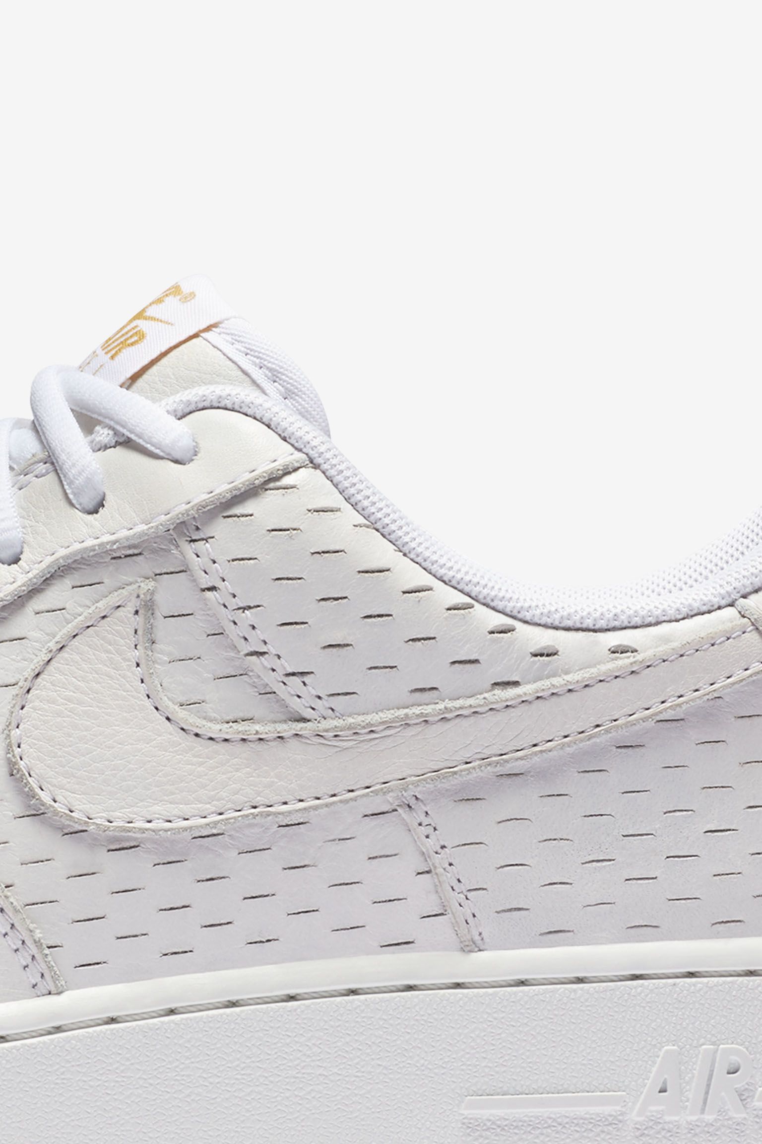 Women's Nike Air Force 1 'Summit White & Metallic Gold' Women's Nike Air Force 1 'Summit White & Metallic Gold'