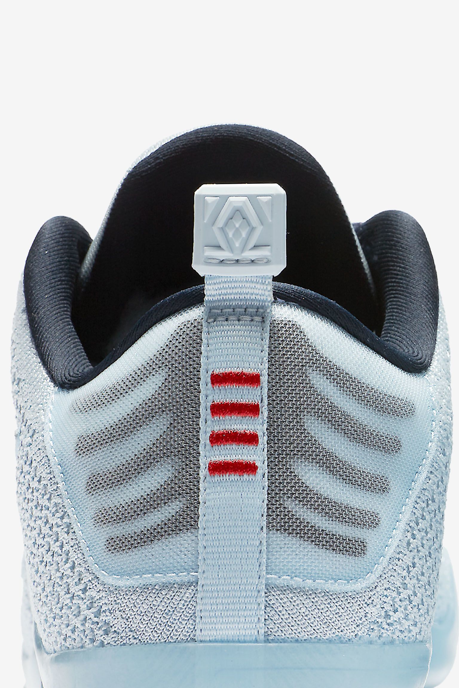 kobe 11 pale horse