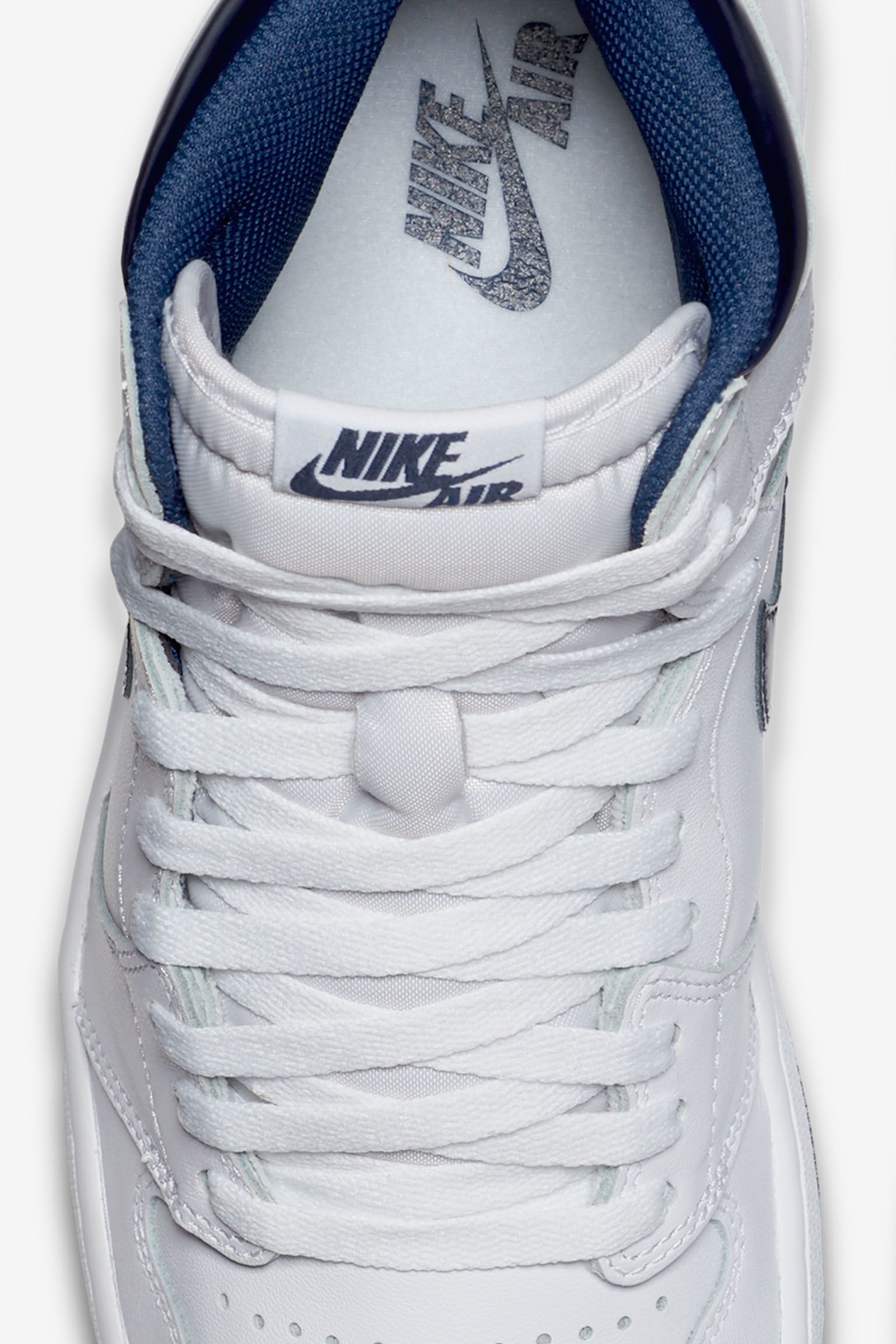 Air Jordan 1 Retro 'Metallic Navy' Release Date Air Jordan 1 Retro 'Metallic Navy' Release Date